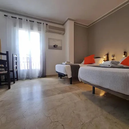 Victoria Hotel 2*