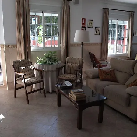Victoria Hotel 2*